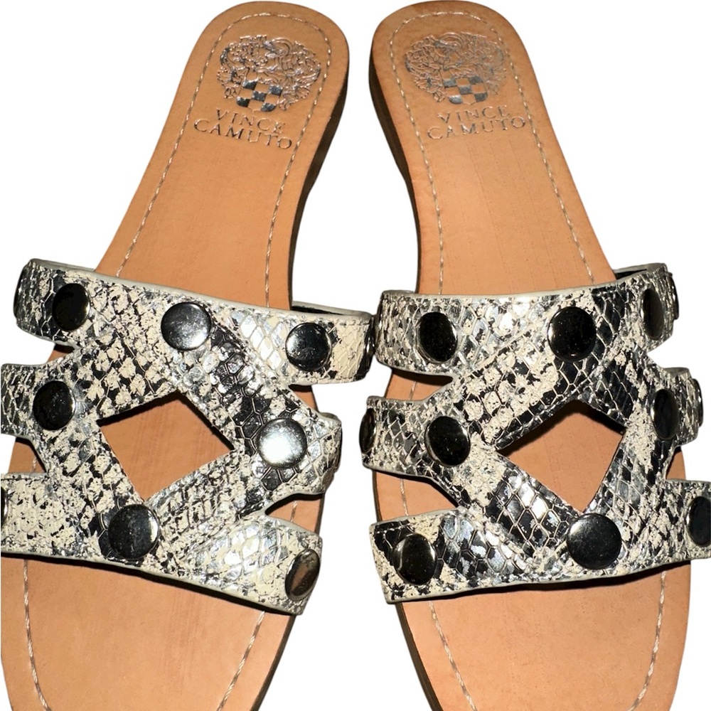 Vince Camuto Snakeskin Pattern Sandals with silver Accents 6.5 - Picture 4 of 4